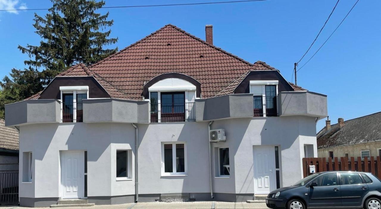 Lelle Centrum Vendeghaz Balatonlelle Eksteriør billede